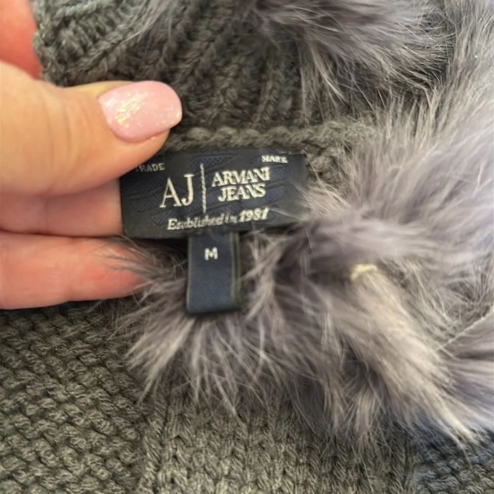 Armani Jeans Woven Acrylic poncho with rabbit fur trim - Picture 3 of 6